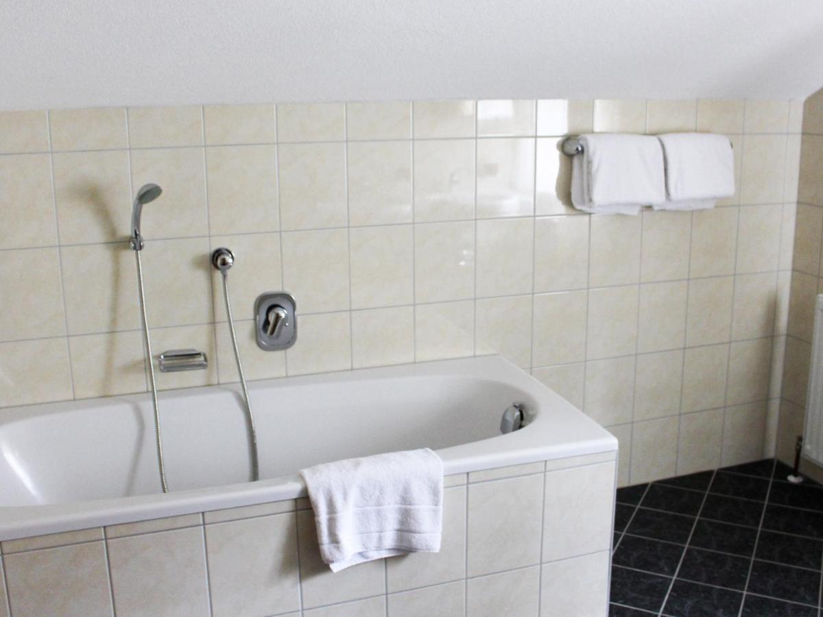 Rotenstein Apartment *